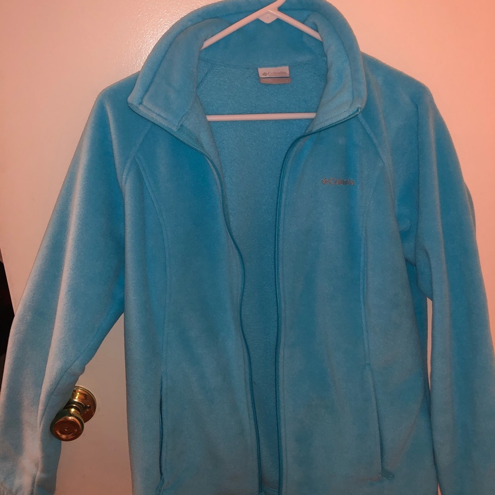 Bright blue women’s Columbia fleece used